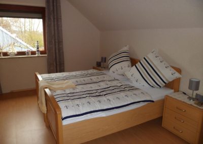 Schlafzimmer 2